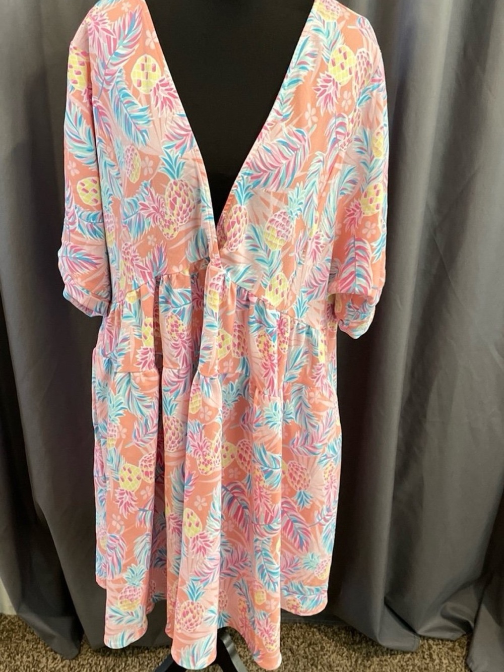 simply, southern NWOT pineapple print V-neck mini dress large